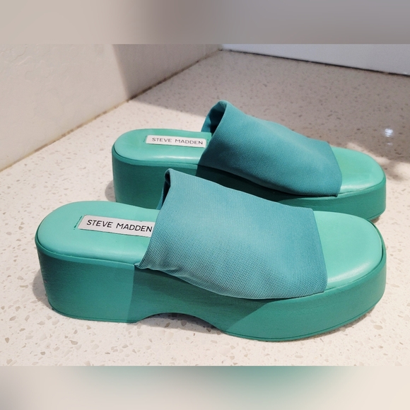 Steve Madden Green Italian Platform Slides Y2K 90s | Size 7 - Picture 2 of 5
